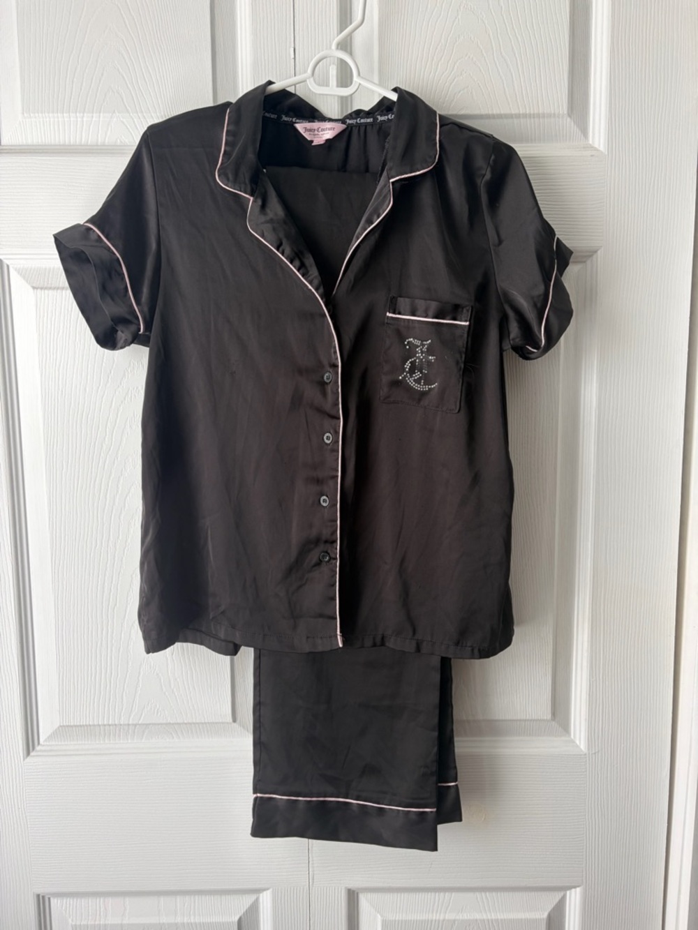 Juicy Couture Women’s 2 Pc Satin Pajama Set  JC8542C  Black/Pink Size M